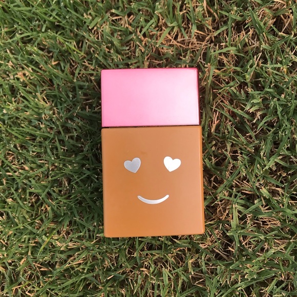 Benefit Hello Happy Soft Blur Foundation - Picture 2 of 5